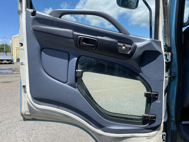 日野レンジャーアルミウイング中型（4t）[写真25]