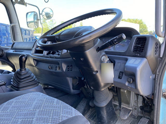 日野レンジャーアルミウイング中型（4t）[写真30]