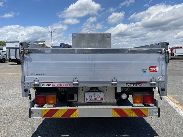 三菱ふそうファイターアルミブロック中型（4t）[写真11]