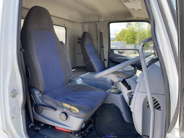 三菱ふそうファイターアルミブロック中型（4t）[写真28]