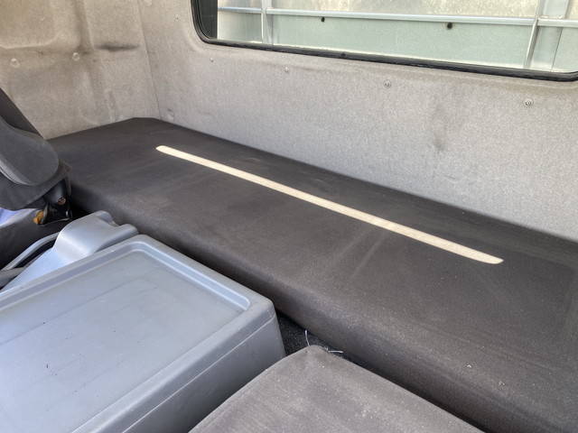 三菱ふそうファイターアルミブロック中型（4t）[写真30]