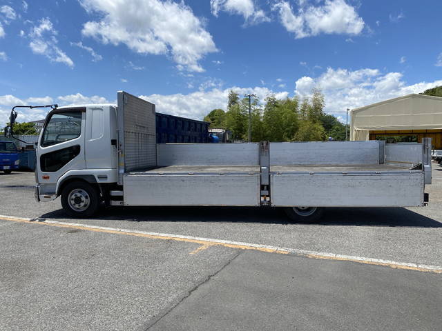 三菱ふそうファイターアルミブロック中型（4t）[写真06]