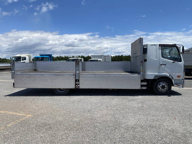 三菱ふそうファイターアルミブロック中型（4t）[写真08]