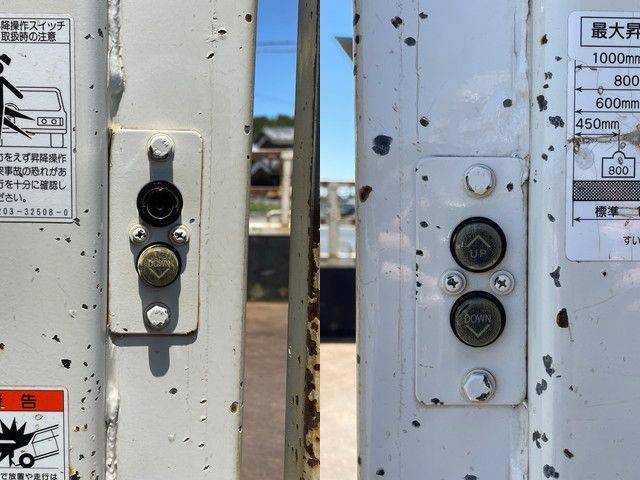 日野デュトロ平ボディ小型（2t・3t）[写真17]