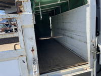 日野デュトロ平ボディ小型（2t・3t）[写真07]