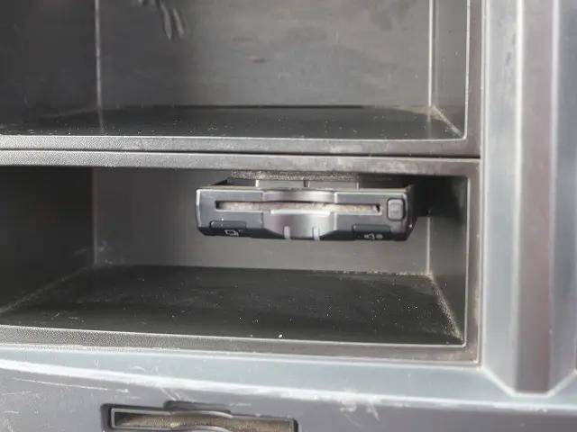 いすゞエルフクレーン4段小型（2t・3t）[写真35]