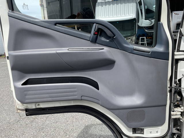 三菱ふそうキャンター冷凍車（冷蔵車）小型（2t・3t）[写真27]