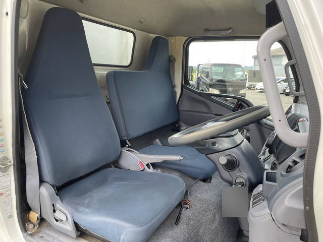 三菱ふそうキャンター冷凍車（冷蔵車）小型（2t・3t）[写真30]