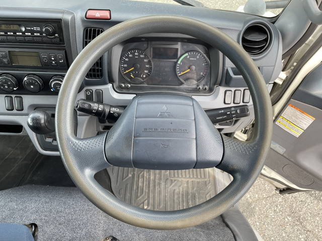 三菱ふそうキャンター冷凍車（冷蔵車）小型（2t・3t）[写真34]