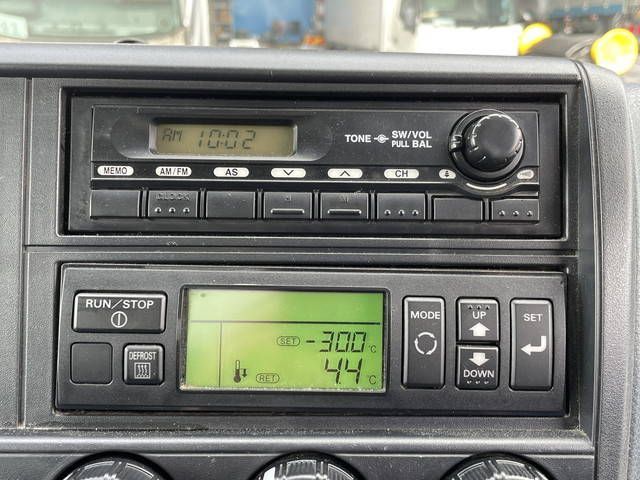 三菱ふそうキャンター冷凍車（冷蔵車）小型（2t・3t）[写真37]