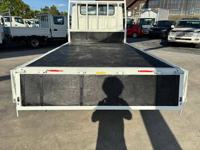 三菱ふそうキャンターダブルキャブ（Wキャブ）小型（2t・3t）[写真13]