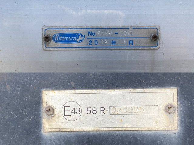 三菱ふそうキャンターアルミバン小型（2t・3t）[写真12]