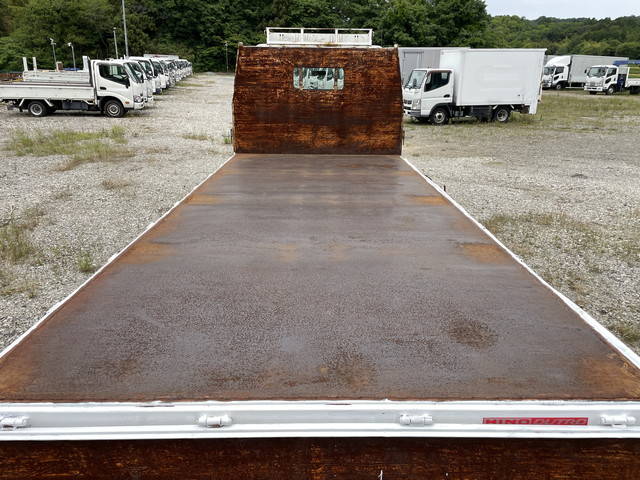 日野デュトロ平ボディ小型（2t・3t）[写真13]