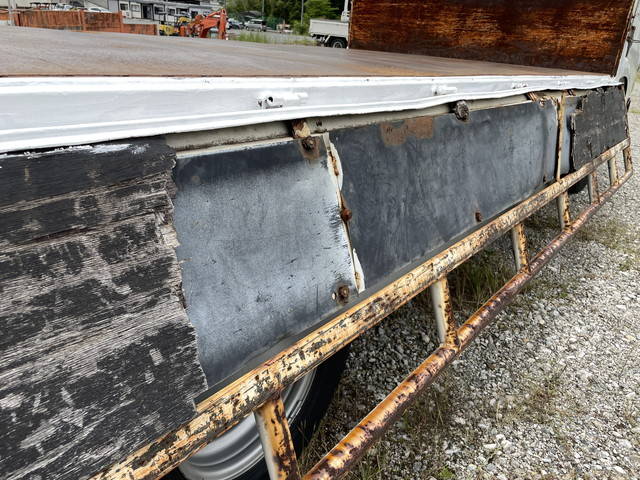 日野デュトロ平ボディ小型（2t・3t）[写真15]