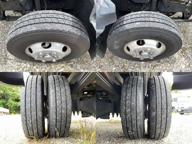 日野デュトロ平ボディ小型（2t・3t）[写真21]