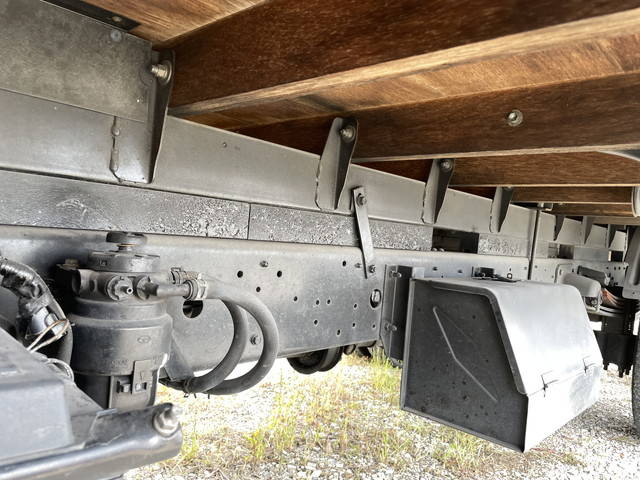 日野デュトロ平ボディ小型（2t・3t）[写真23]