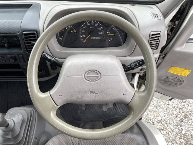 日野デュトロ平ボディ小型（2t・3t）[写真34]