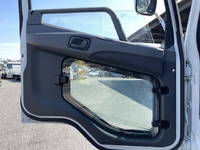 三菱ふそうファイターアルミブロック中型（4t）[写真24]