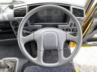 三菱ふそうファイターアルミブロック中型（4t）[写真31]