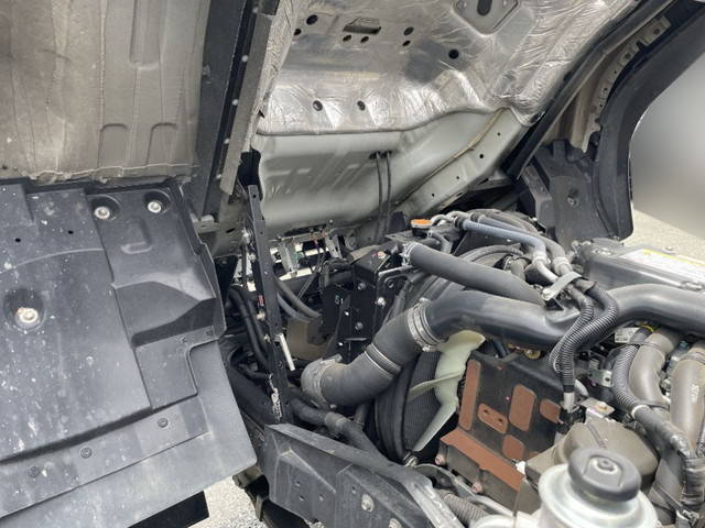 いすゞフォワードクレーン6段増トン（6t・8t）[写真28]