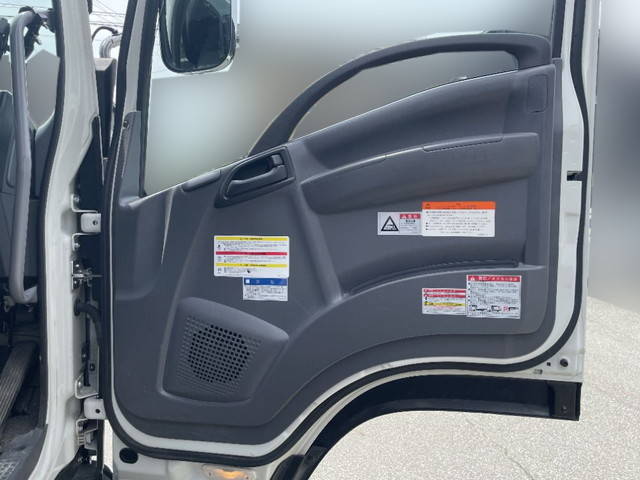 いすゞフォワードクレーン6段増トン（6t・8t）[写真32]