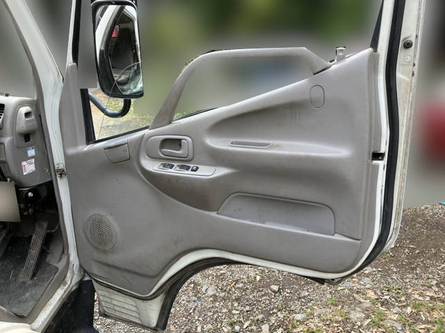 トヨタダイナクレーン4段小型（2t・3t）[写真23]