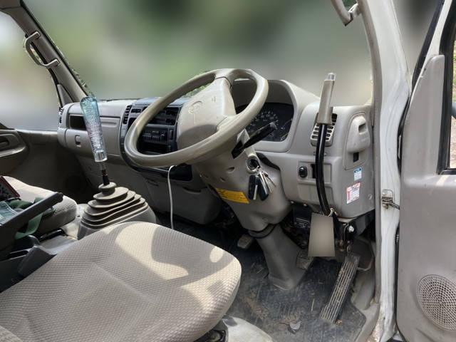 トヨタダイナクレーン4段小型（2t・3t）[写真25]