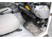 日野デュトロダブルキャブ（Wキャブ）小型（2t・3t）[写真22]