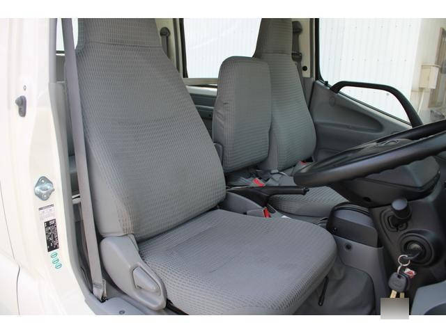 日野デュトロダブルキャブ（Wキャブ）小型（2t・3t）[写真24]