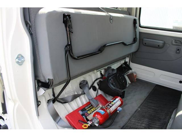 日野デュトロダブルキャブ（Wキャブ）小型（2t・3t）[写真32]