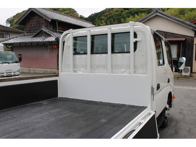 日野デュトロダブルキャブ（Wキャブ）小型（2t・3t）[写真08]