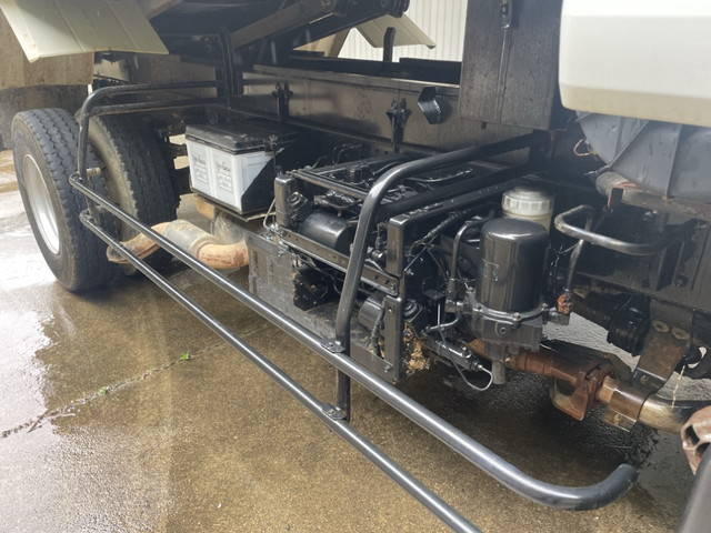 いすゞフォワードダンプ中型（4t）[写真18]