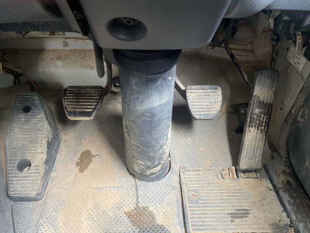 いすゞフォワードダンプ中型（4t）[写真36]