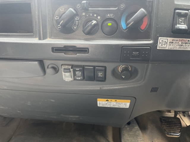 いすゞフォワードダンプ中型（4t）[写真38]
