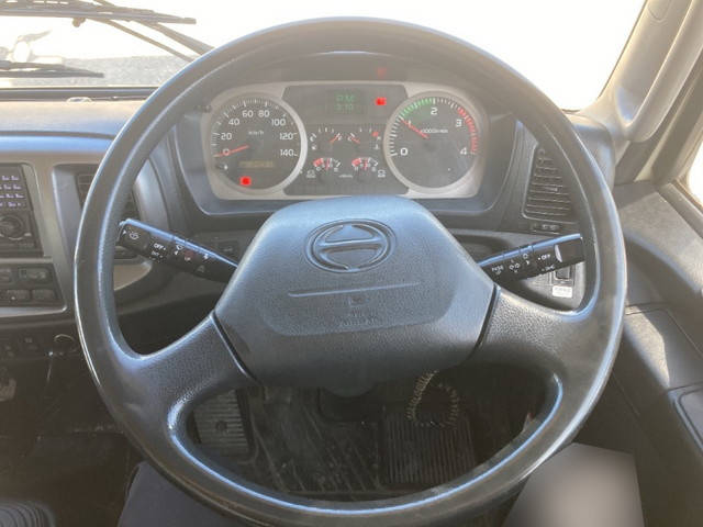 日野レンジャー冷凍車（冷蔵車）中型（4t）[写真28]