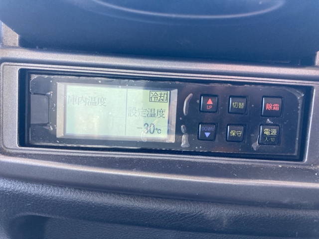 日野レンジャー冷凍車（冷蔵車）中型（4t）[写真32]