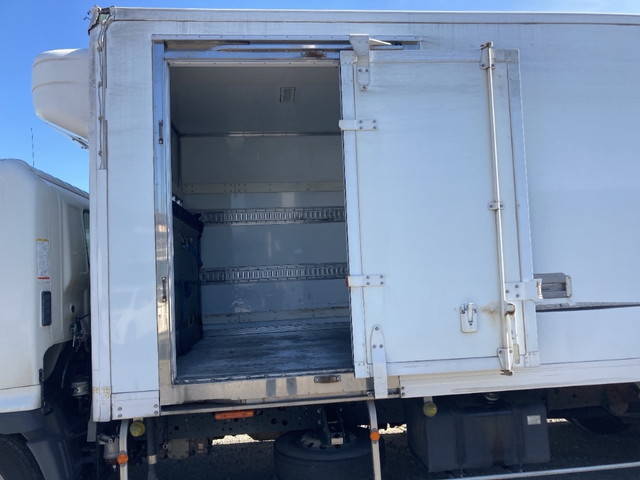 日野レンジャー冷凍車（冷蔵車）中型（4t）[写真04]