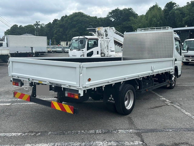 三菱ふそうキャンター平ボディ小型（2t・3t）[写真02]