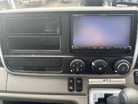 三菱ふそうキャンター平ボディ小型（2t・3t）[写真20]