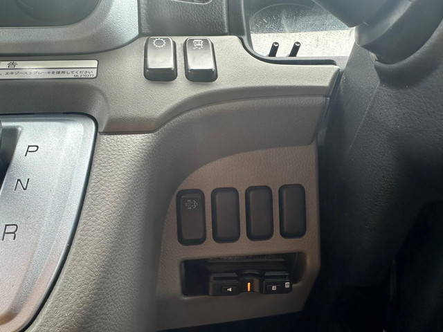 三菱ふそうキャンター平ボディ小型（2t・3t）[写真21]