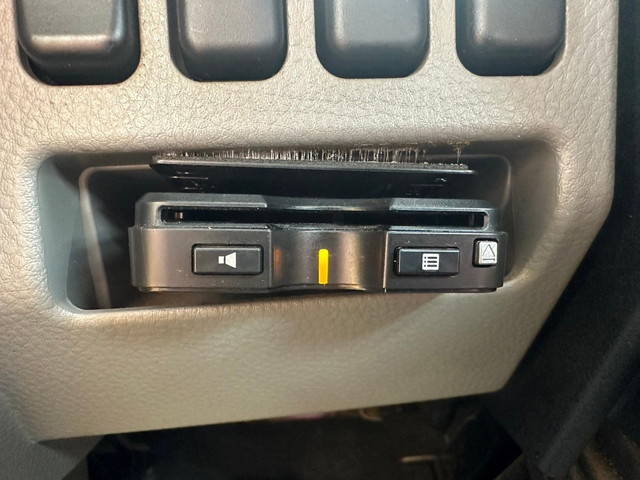 三菱ふそうキャンター平ボディ小型（2t・3t）[写真22]