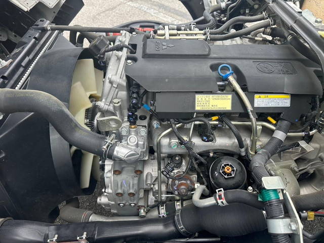 三菱ふそうキャンター平ボディ小型（2t・3t）[写真28]