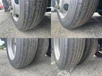 三菱ふそうキャンター平ボディ小型（2t・3t）[写真31]