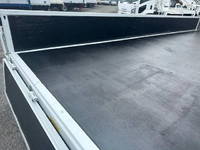 三菱ふそうキャンター平ボディ小型（2t・3t）[写真08]