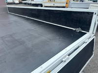 三菱ふそうキャンター平ボディ小型（2t・3t）[写真09]