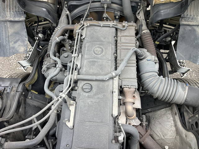 三菱ふそうスーパーグレートトレーラーヘッド（トラクターヘッド）大型（10t）[写真25]