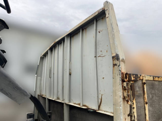 日野レンジャー平ボディ増トン（6t・8t）[写真10]