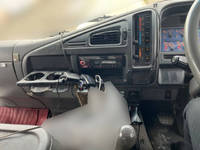 日野レンジャー平ボディ増トン（6t・8t）[写真29]