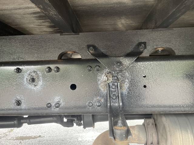 三菱ふそうファイターアルミブロック中型（4t）[写真15]