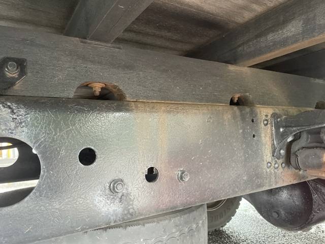 三菱ふそうファイターアルミブロック中型（4t）[写真21]